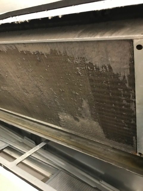 Nettoyage d'un échangeur thermique de centrale de traitement d'air